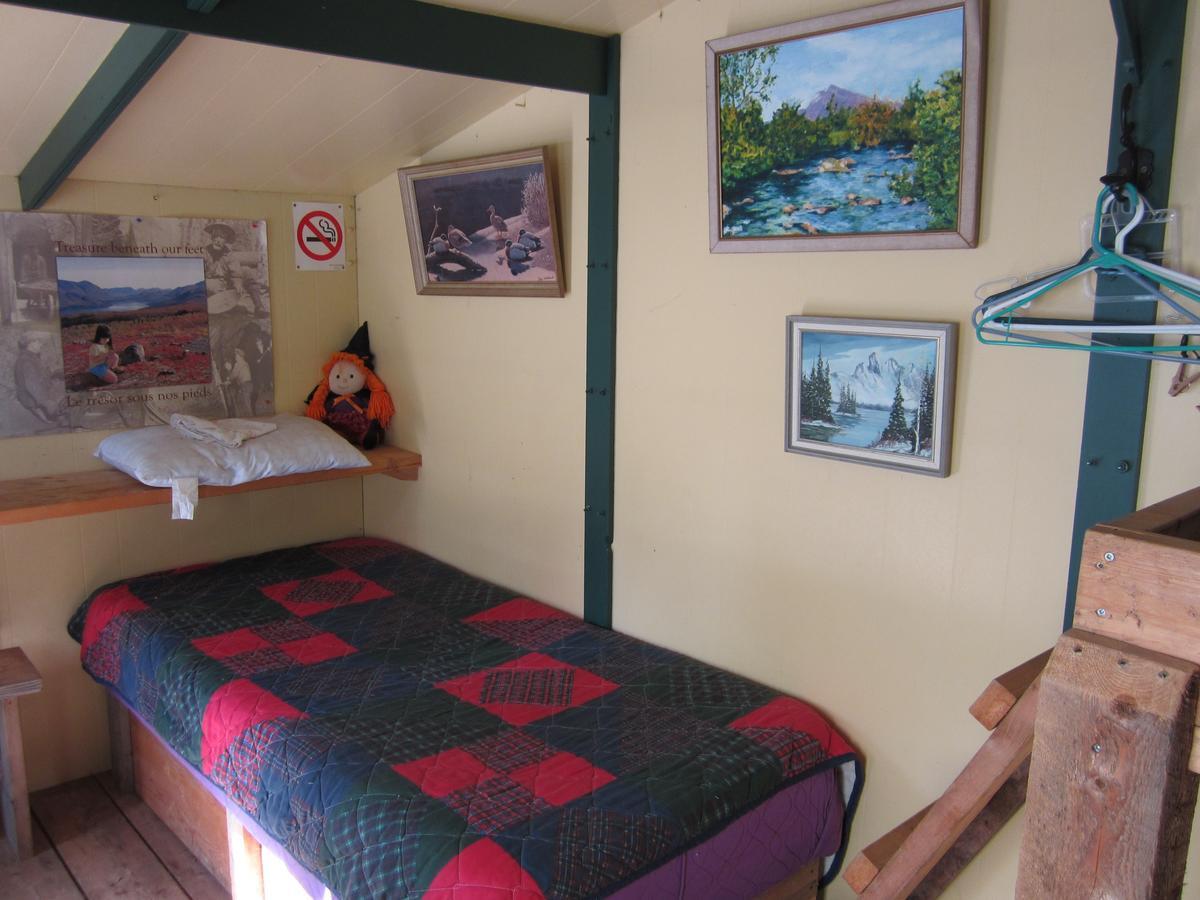 Dawson City River Hostel Exterior foto